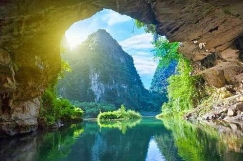 Ninh Bình - Top 5 điểm đến có vẻ đẹp 'hoang sơ như viên đá quý'
