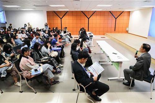 Tuyển sinh đại học 2023 có gì mới?