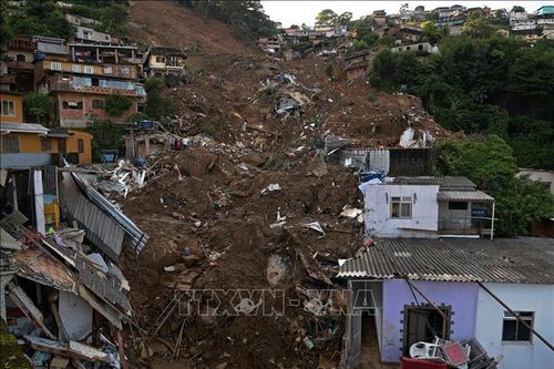 Colombia: Mưa lớn nhiều ngày gây lở đất phá hủy hàng chục ngôi nhà