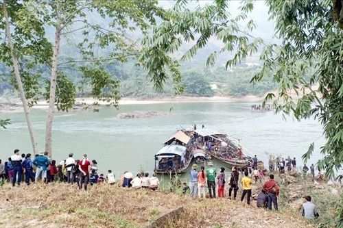 Tìm thấy thi thể nạn nhân mất tích trong vụ lật đò trên sông Lô ở Tuyên Quang