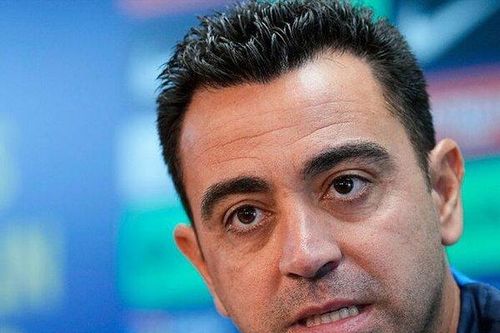 Xavi lo âu khi bốc trúng lá thăm Man United