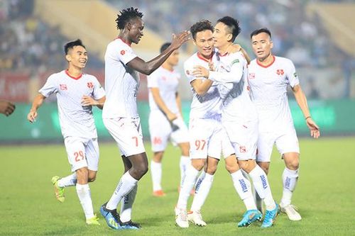Đánh bại Nam Định, Hải Phòng lên ngôi đầu V.League 2022