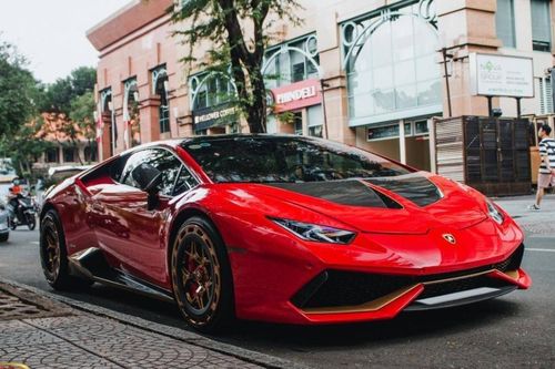 Cận cảnh 'siêu bò' Lamborghini Huracan với gói độ tiền tỷ tại Việt Nam
