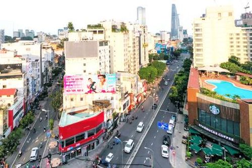 Vì sao mặt bằng bán lẻ bị 'hét giá' trên trời?