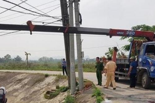 Diễn biến mới vụ 3 người trong cùng gia đình tử vong do va chạm với xe tải