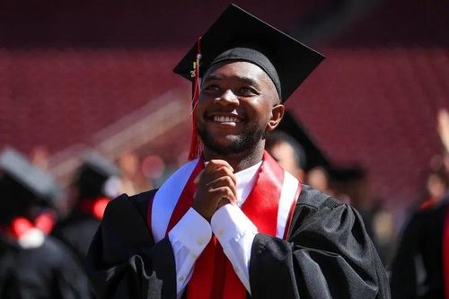 10 trường dạy MBA có điểm GMAT trung bình cao nhất