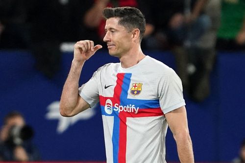 Lewandowski gặp rắc rối