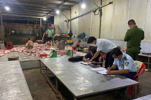 Liên tiếp phát hiện các cơ sở giết mổ lợn, bò trái phép tại Đồng Nai