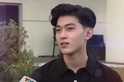 Xuất hiện ngắn ngủi trên sóng VTV, chàng trai bất ngờ 'gây sốt' vì vẻ ngoài quá điển trai