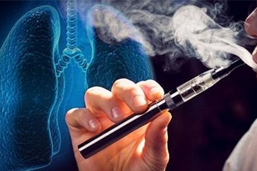 Hút thuốc lá điện tử vì muốn 'làm người lớn', học sinh 12 tuổi khó thở, co giật, phải nhập viện cấp cứu