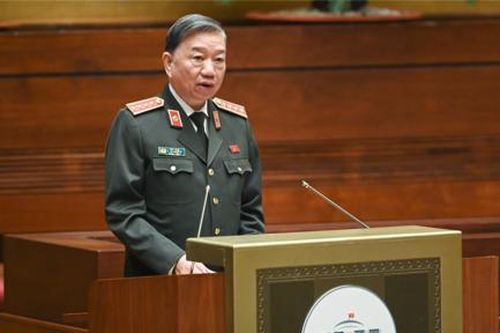 Phát huy sức mạnh của hệ thống chính trị và nhân dân trong phòng chống tội phạm