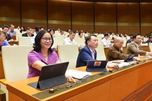 Thông qua Luật sửa đổi, bổ sung một số điều của Luật Tần số vô tuyến điện