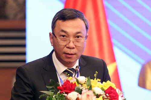 FIFA, AFC chúc mừng tân Chủ tịch VFF Trần Quốc Tuấn
