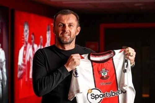 Southampton có HLV trưởng mới từ đội hạng Nhất