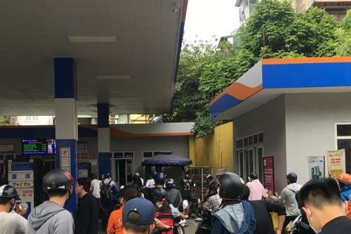 Đề nghị xem xét, sắp xếp lại hệ thống cung ứng xăng dầu