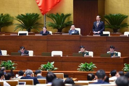 Hôm nay (10/11), Quốc hội biểu quyết thông qua Luật Thực hiện dân chủ ở cơ sở; thảo luận các dự luật: Hợp tác xã và Bảo vệ quyền lợi người tiêu dùng