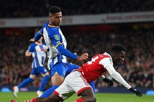 Thua trận sân nhà đầu tiên từ đầu mùa, Arsenal bị loại tức tưởi tại Cúp Liên đoàn