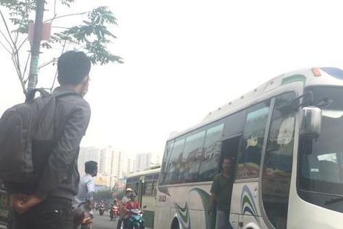 Sở GTVT kiến nghị xử lý nạn 'xe dù bến cóc' gia tăng ở TPHCM
