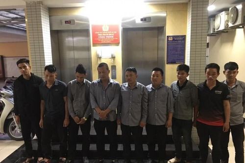 Bắt Phó Giám đốc Công ty mua bán nợ Hưng Thịnh Hà Nội cùng 8 đàn em
