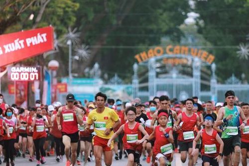 Hơn 14.000 vận động viên tham gia giải marathon Quốc tế TPHCM Techcombank mùa 5