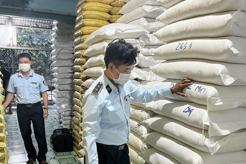 Thu giữ 6 tấn gạo không rõ nguồn gốc, xuất xứ tại Bạc Liêu