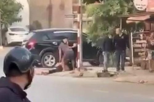 Truy xét nhóm đối tượng dùng hung khí đuổi đánh 2 thanh niên trọng thương