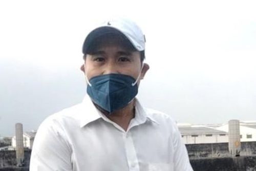 Người đàn ông trên xe khách Duy Quý cầm mã tấu 'thị uy' sau va chạm trên cao tốc