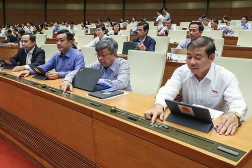 Quốc hội 'chốt' tăng lương cơ sở từ 1/7/2023