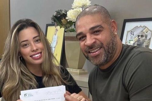 Adriano lấy vợ kém 15 tuổi