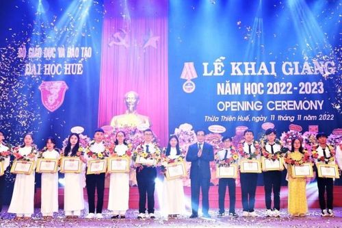Đại học Huế lần đầu có tên trong bảng xếp hạng Đại học uy tín thế giới