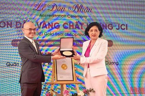 Bệnh viện đầu tiên ở đồng bằng sông Cửu Long đạt chứng nhận con dấu vàng chất lượng