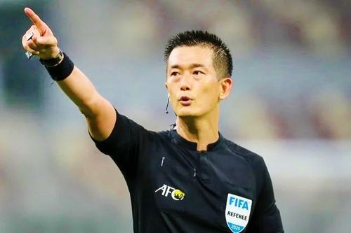 Sử dụng trọng tài Hàn Quốc cho 'trận cầu đinh' vòng 25 V-League 2022