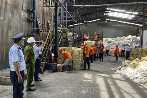Bình Dương: Tiêu hủy lô hàng nhập lậu trị giá hơn 9 tỷ đồng
