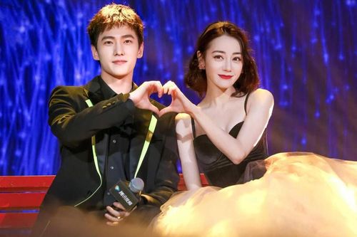 Thuyền Dương Dương – Địch Lệ Nhiệt Ba chìm rồi, đây mới là người nàng hoa tuyết Tân Cương hẹn hò?