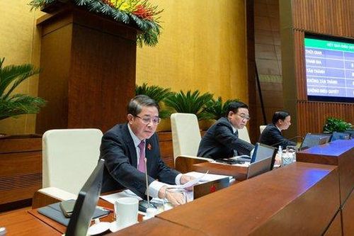 Quốc hội 'chốt' tăng lương cơ sở lên mức 1,8 triệu đồng/tháng từ 1/7/2023