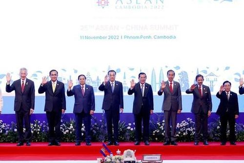 Lãnh đạo các nước ASEAN và Trung Quốc thông qua Tuyên bố kỷ niệm 20 năm Tuyên bố Ứng xử của các bên ở Biển Đông