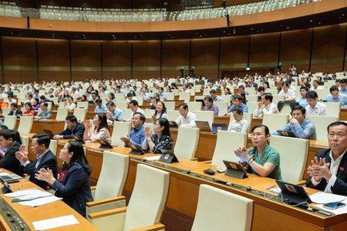 Quốc hội thông qua Nghị quyết về phân bổ ngân sách Trung ương năm 2023