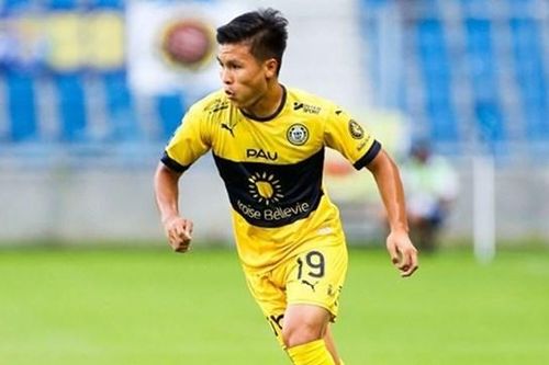 Quang Hải có cơ hội ra sân trong trận Pau FC gặp Bordeaux
