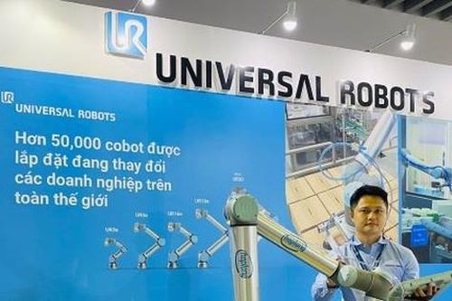 Universal Robots giới thiệu Robot cộng tác cho tự động hóa sáng tạo tại sự kiện Propak Việt Nam 2022