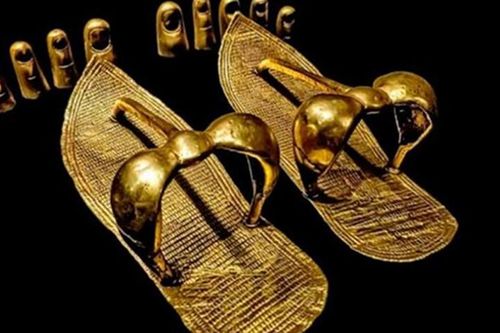 15 kho báu 'vô giá' ngủ vùi trong lăng mộ vua Tutankhamun (1)