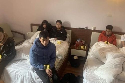 Lào cai: Công an Sa Pa bắt giữ 6 nam, nữ rủ nhau sử dụng ma túy trong nhà nghỉ