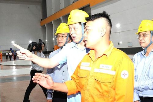 EVN nỗ lực đảm bảo điện trong điều kiện khó khăn về tài chính