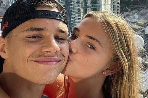 Romeo Beckham có người yêu mới