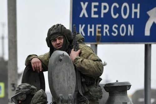 Điện Kremlin nói về tình hình thành phố Kherson sau khi lực lượng Nga rút quân