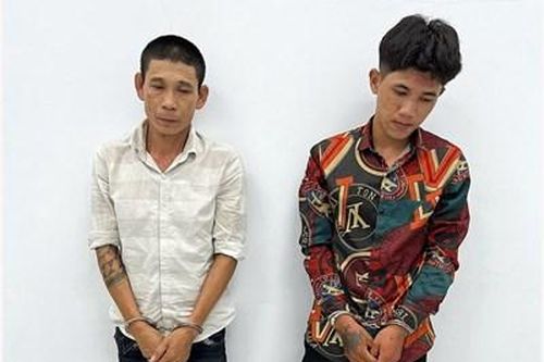 Tạm giữ 2 thanh niên ngụy trang ma túy trong 51 đoạn ống nhựa
