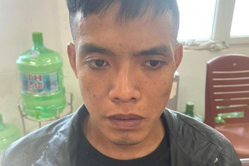 Xông vào phòng trói và nhốt 2 nữ sinh vào nhà vệ sinh để cướp tài sản