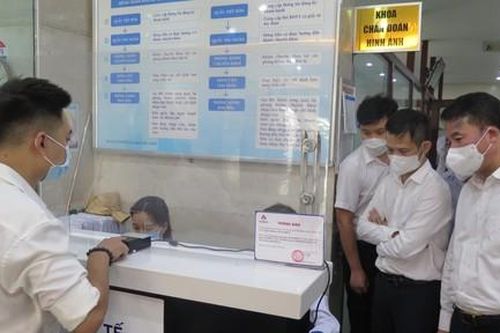 Sinh trắc xác thực vân tay để tránh việc mượn thẻ BHYT đi khám bệnh