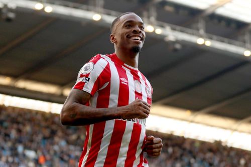 Ivan Toney ghi bàn phút 98, Brentford đánh bại Man City