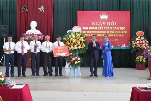 Thực hiện tốt các nhiệm vụ chính trị, xây dựng địa phương ngày càng phát triển
