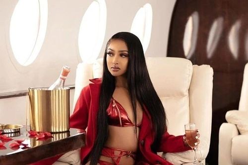 Giới siêu giàu tranh nhau thuê phi cơ riêng để đến Qatar xem World Cup